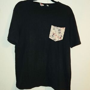 Disney x Junk Food Mickey Mouse Pocket Tee - Size medium - Unisex